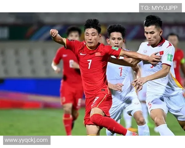 深圳足球队个人能力引发热议球迷对球员表现褒贬不一