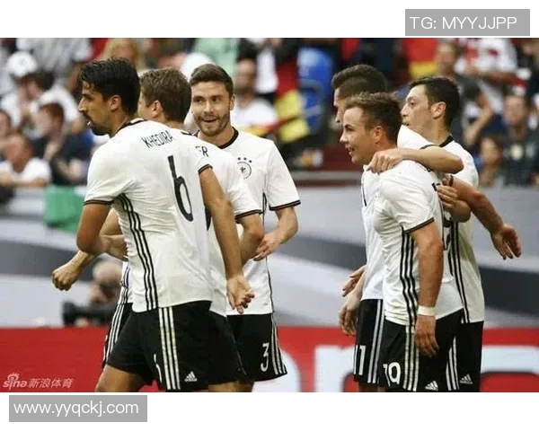 重庆足球队在欧锦赛中的灵活性展现与战术分析