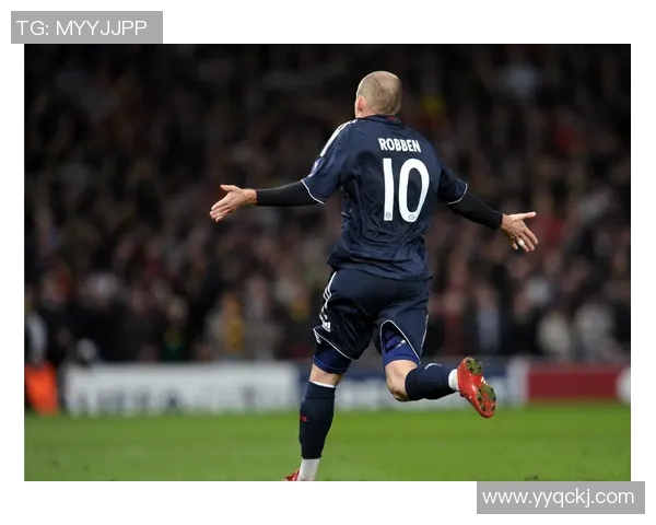 笑着告别绿茵场足球明星的退役之路与人生新篇章