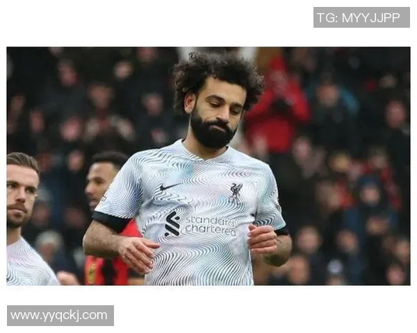 足球明星家中突遭劫匪闯入价值千万财物被洗劫一空引发社会关注 足球明星家中突遭劫匪闯入价值千万财物被洗劫一空引发社会关注