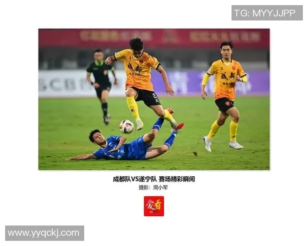 足球明星采访中幽默吐槽赛场趣事与队友奇葩表现的精彩瞬间 足球明星采访中幽默吐槽赛场趣事与队友奇葩表现的精彩瞬间