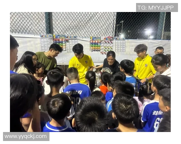 香港足球明星队莅临开平展开友谊赛助力地方足球发展与文化交流 香港足球明星队莅临开平展开友谊赛助力地方足球发展与文化交流